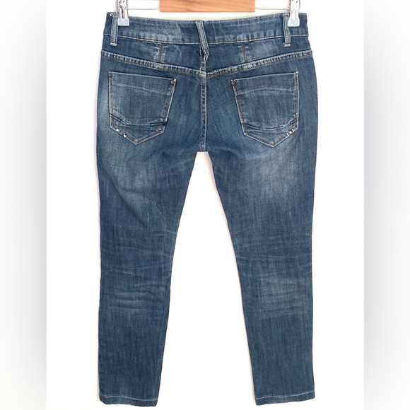 (A54) Denim jeans with studded heart accents on front pockets, Size 30 - Picture 9 of 10